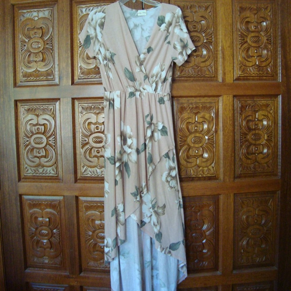 New Lovely Melody Hi Low Dress Short Sleeve V-Neck Wrap Style Floral sz L